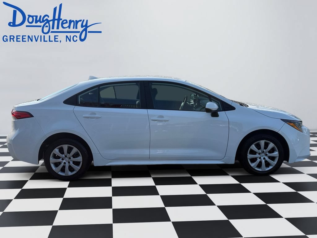 Used 2024 Toyota Corolla LE FWD image 6