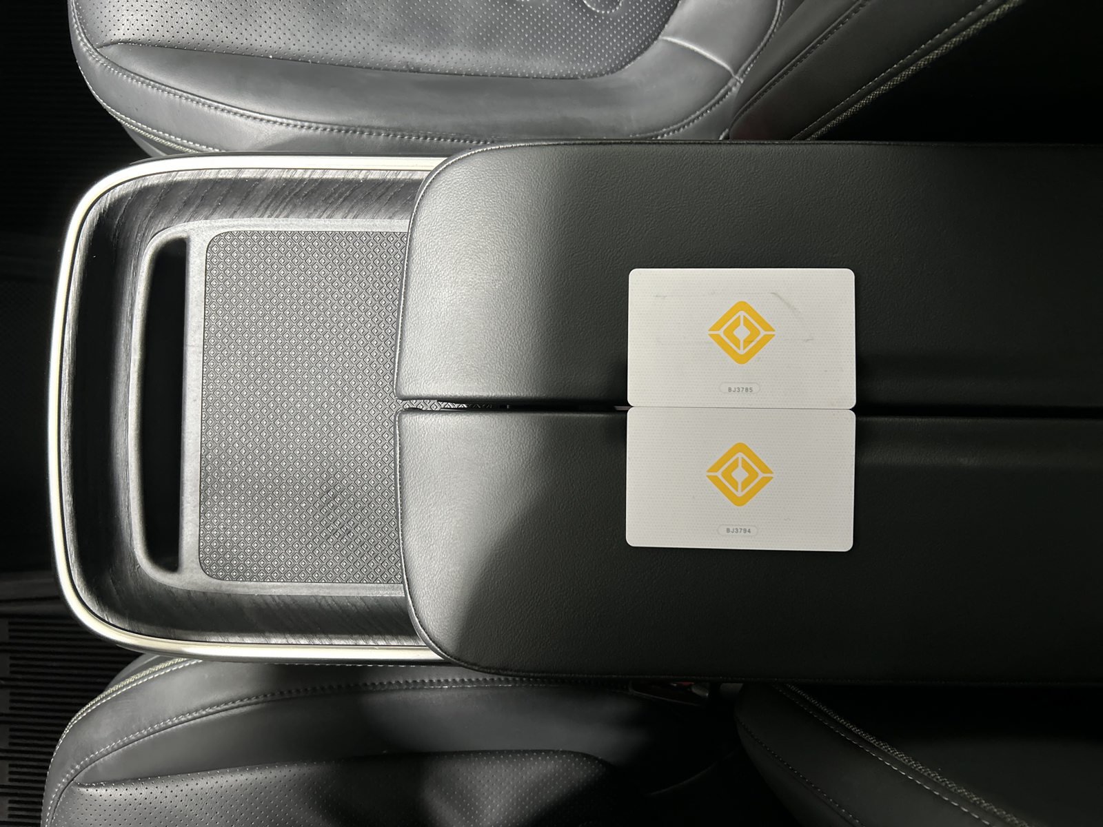 Used 2023 Rivian R1S Adventure Quad AWD/4WD image 31