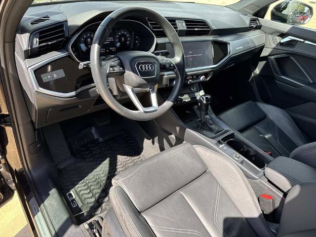 Used 2022 Audi Q3 2.0T Premium Plus w/ Premium Plus Package AWD/4WD image 24