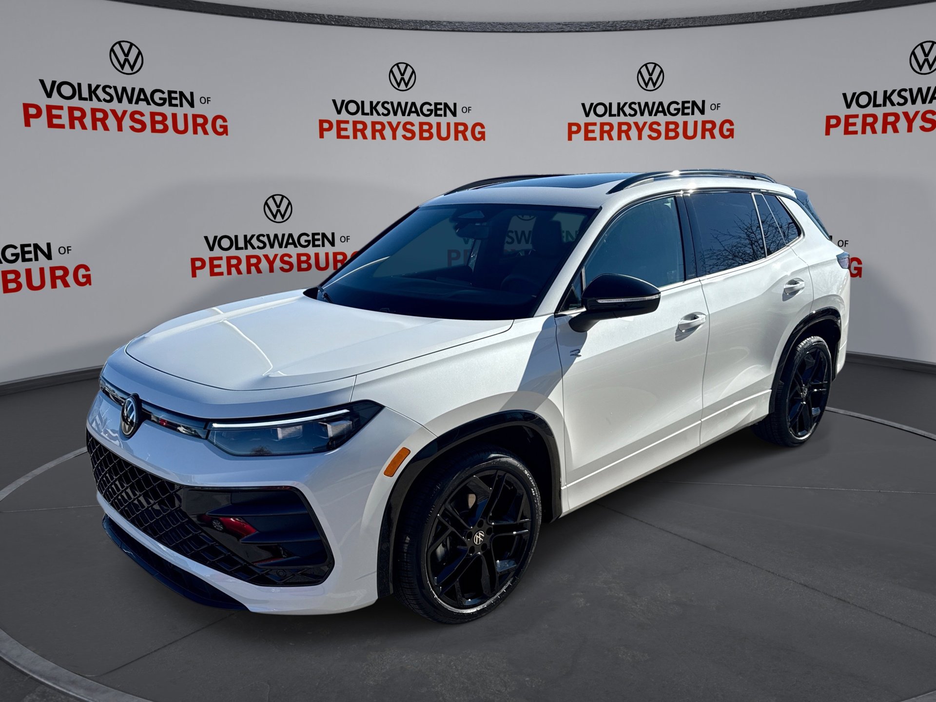 New 2026 Volkswagen Tiguan SE R-Line