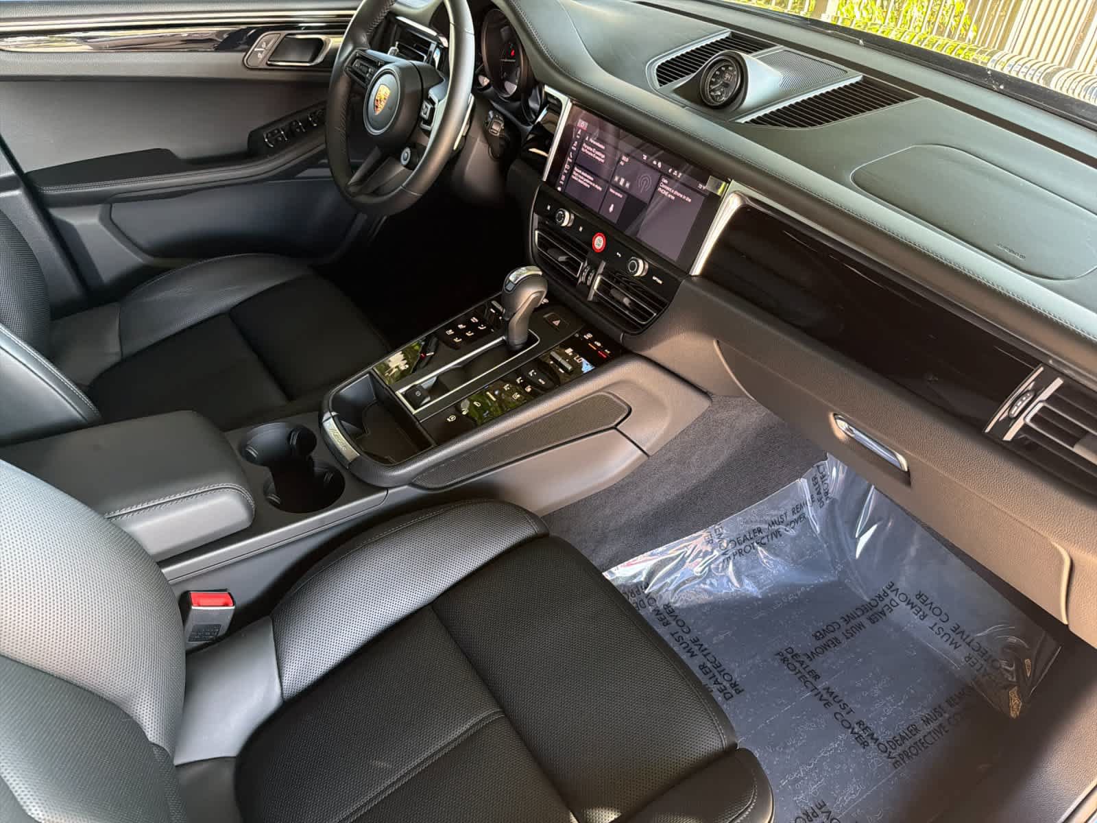 New 2026 Porsche Macan Turbo AWD/4WD image 17