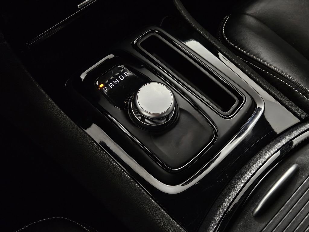 Used 2023 Chrysler 300 S RWD image 16