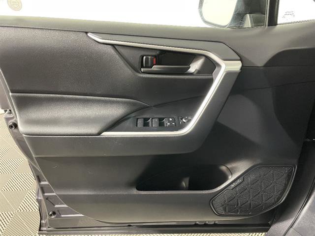 Certified 2025 Toyota RAV4 LE AWD/4WD image 19