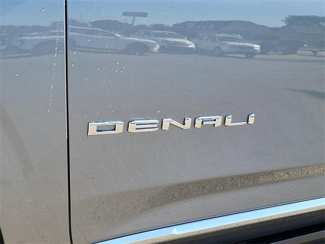 New 2026 GMC Yukon XL Denali w/ Sun & Power Step Package image 10