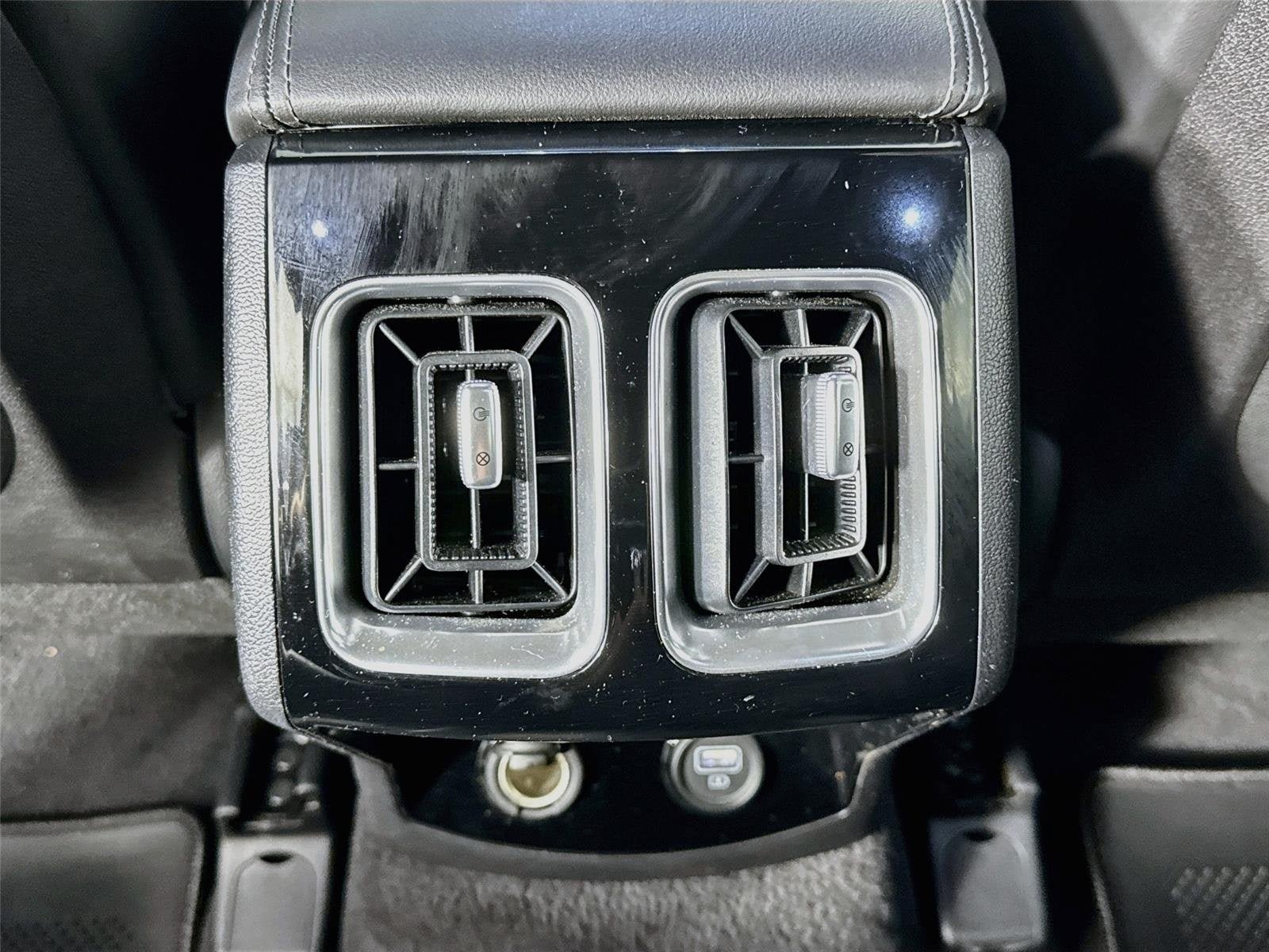 Certified 2023 Kia Sorento SX FWD image 26
