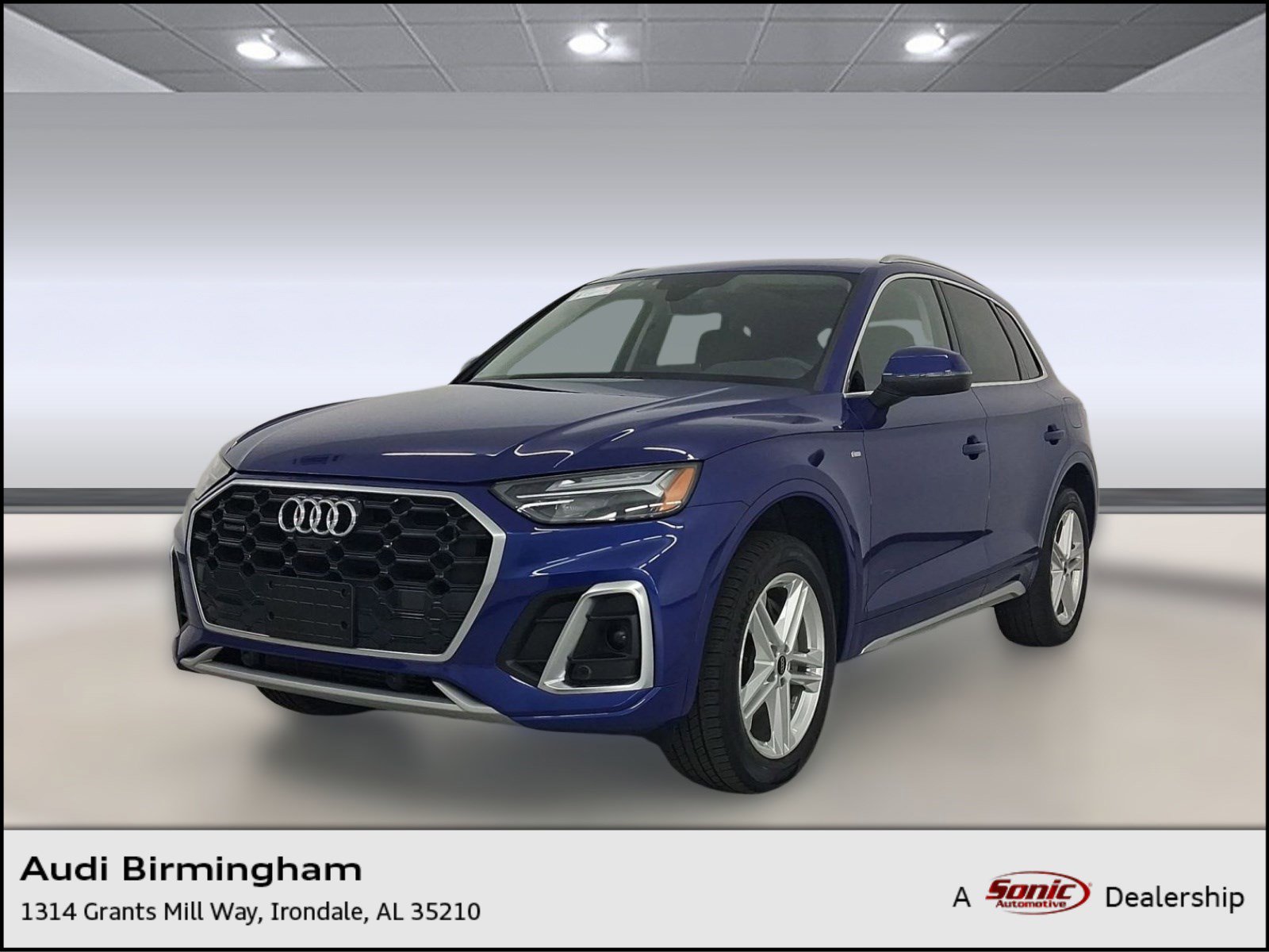 Used 2024 Audi Q5 e Premium Plus w/ Premium Plus Package image 1