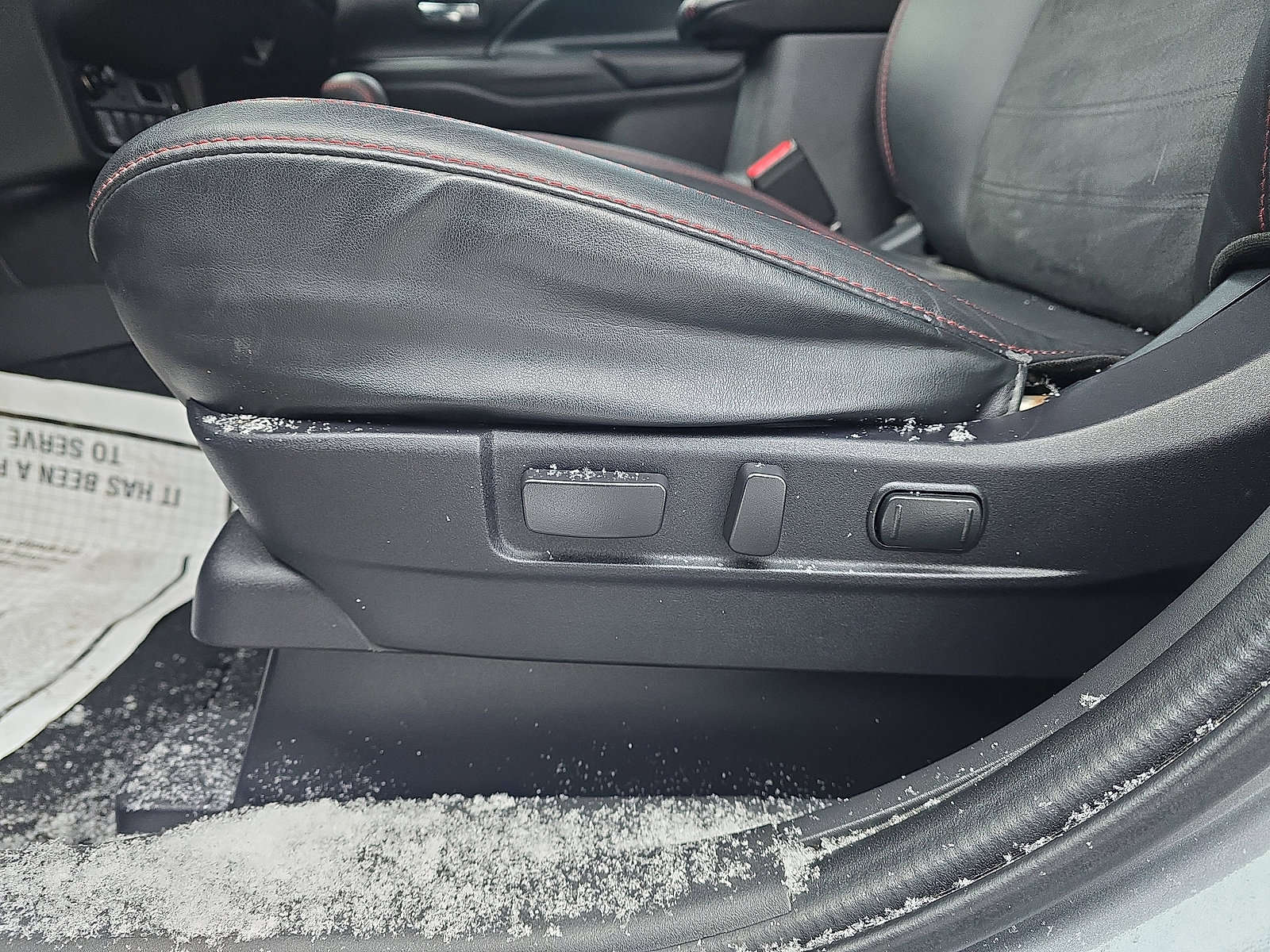 Used 2020 Mitsubishi Outlander LE image 13