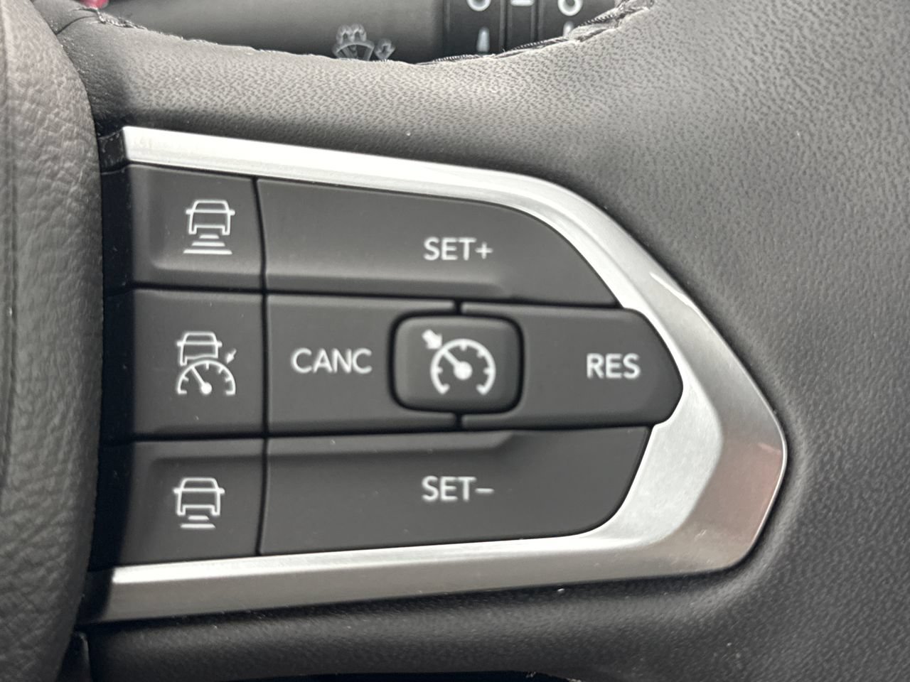 Used 2024 Jeep Compass Limited AWD/4WD image 26