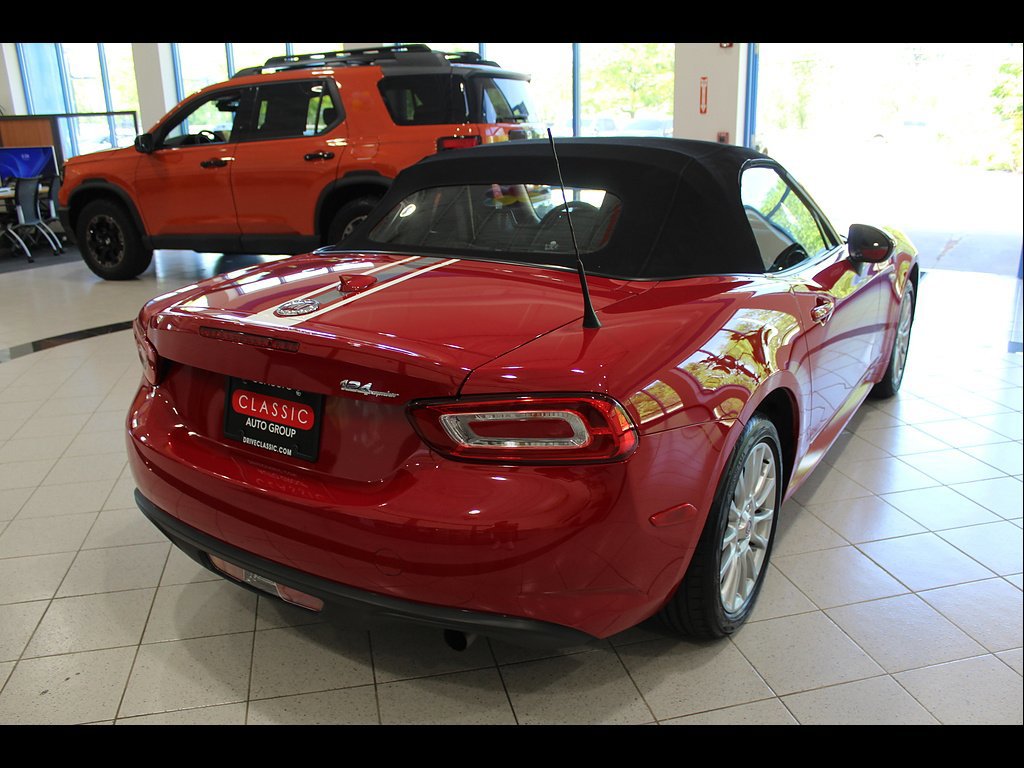 Used 2019 FIAT 124 Spider Classica w/ Technology Group RWD image 5