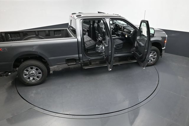 Used 2025 Ford F250 Lariat w/ Lariat Ultimate Package AWD/4WD image 43