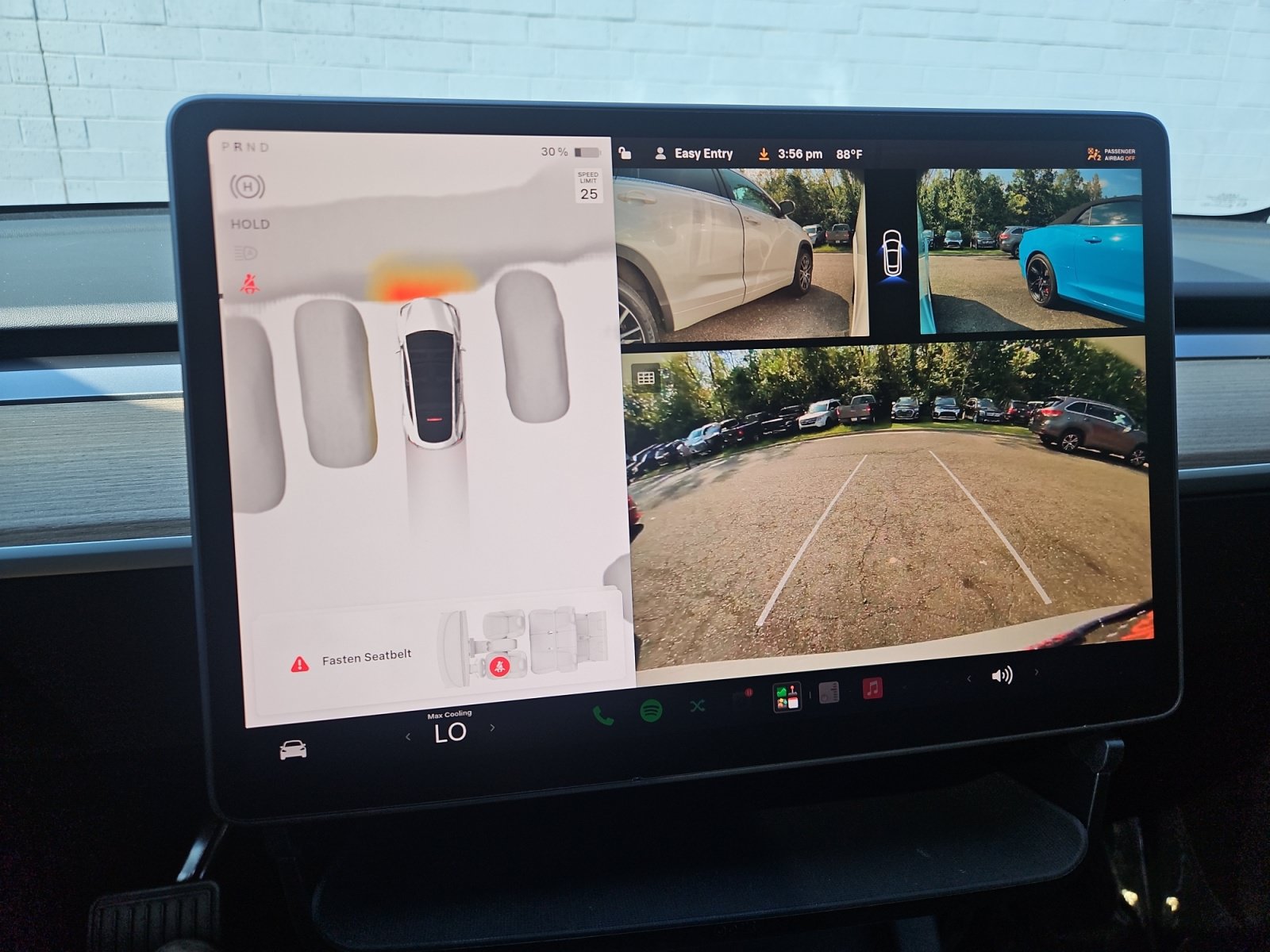 Used 2024 Tesla Model Y Long Range AWD/4WD image 19