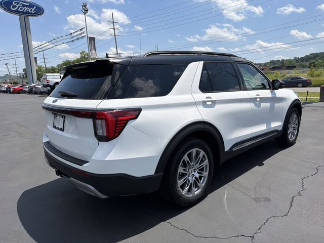 New 2026 Ford Explorer Platinum RWD image 4