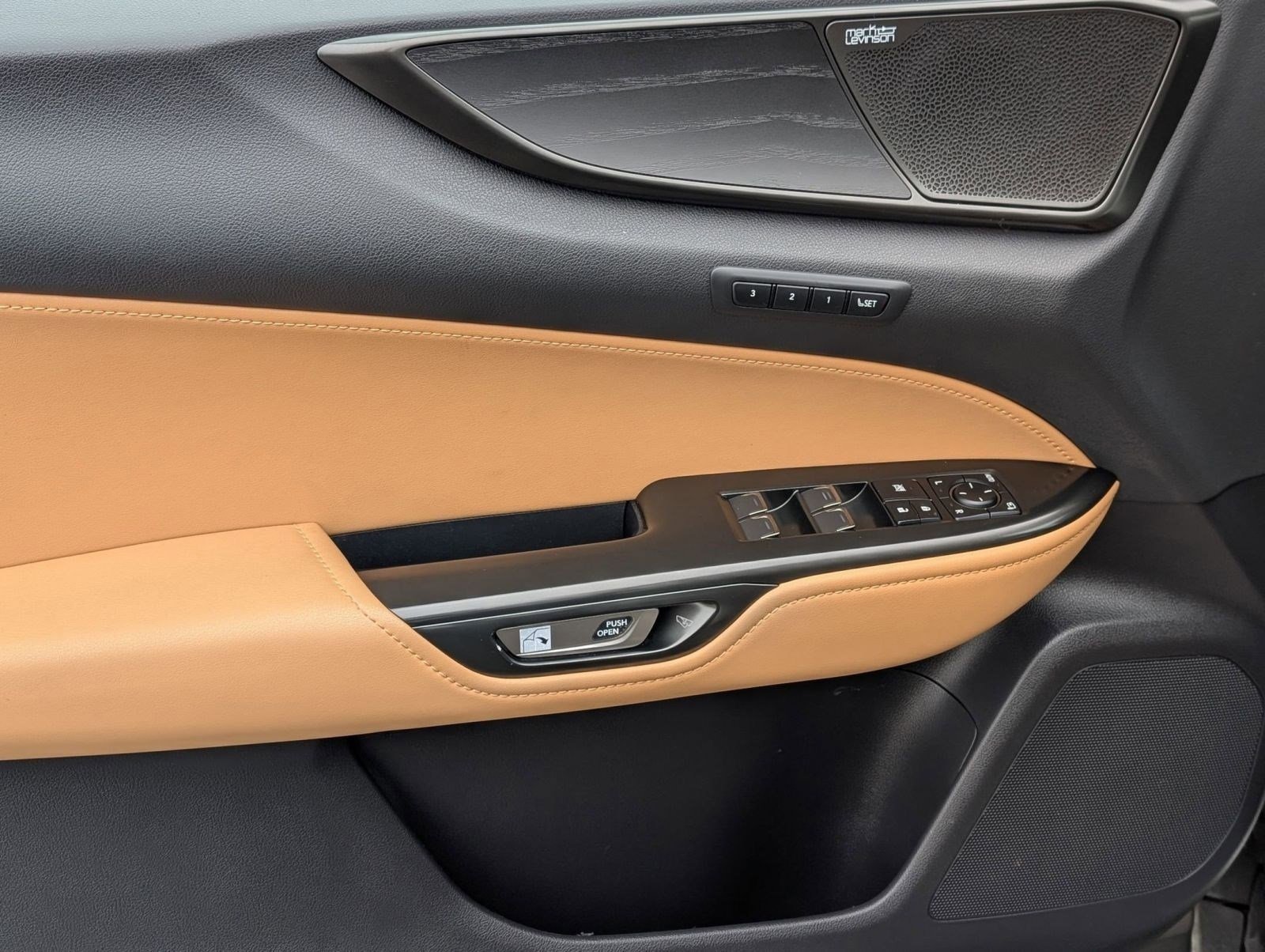 Used 2022 Lexus NX 350h AWD image 14