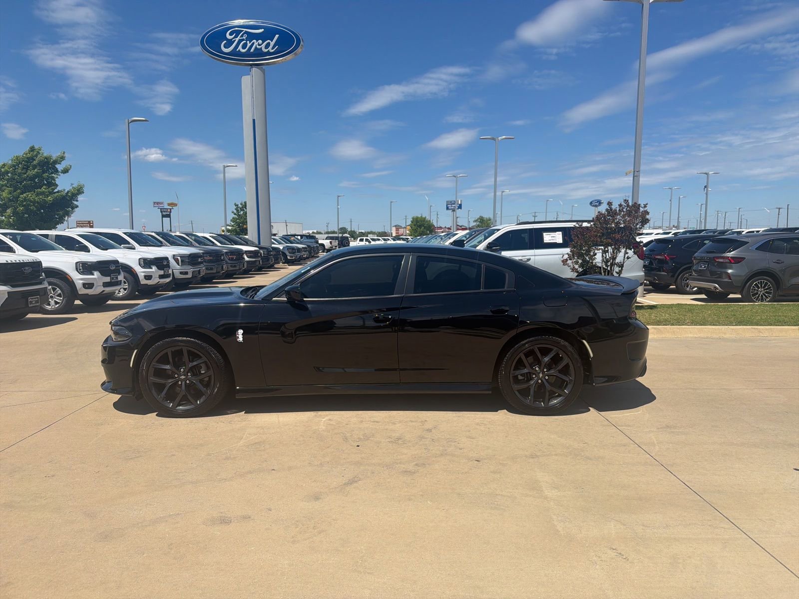 Used 2022 Dodge Charger R/T w/ Blacktop Package video 2