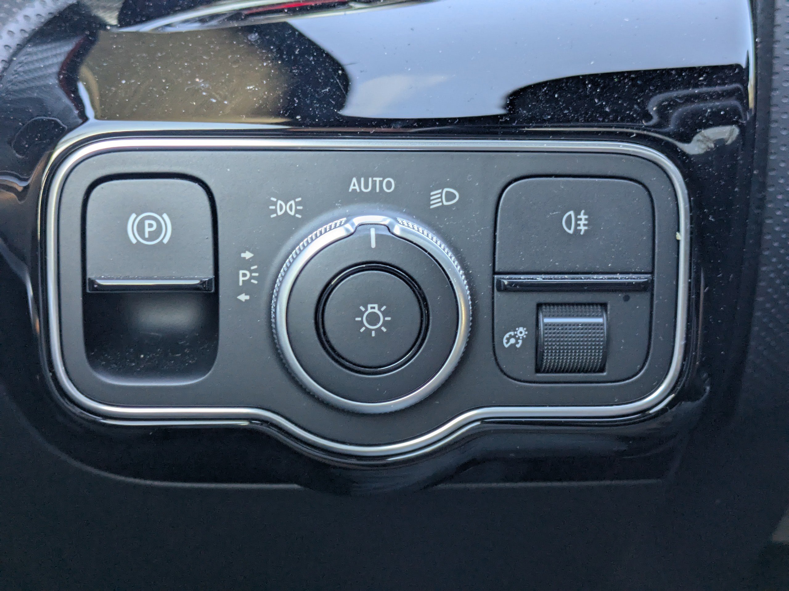 Used 2024 Mercedes-Benz CLA 250 image 28