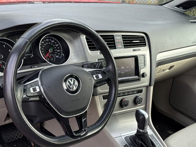 Used 2015 Volkswagen Golf S image 43