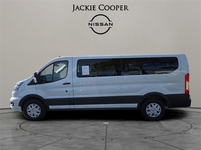 Used 2023 Ford Transit 350 XLT image 2