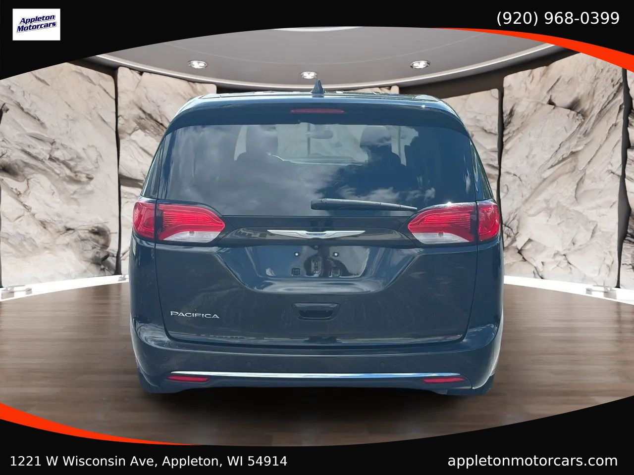 Used 2018 Chrysler Pacifica Touring Plus FWD image 6
