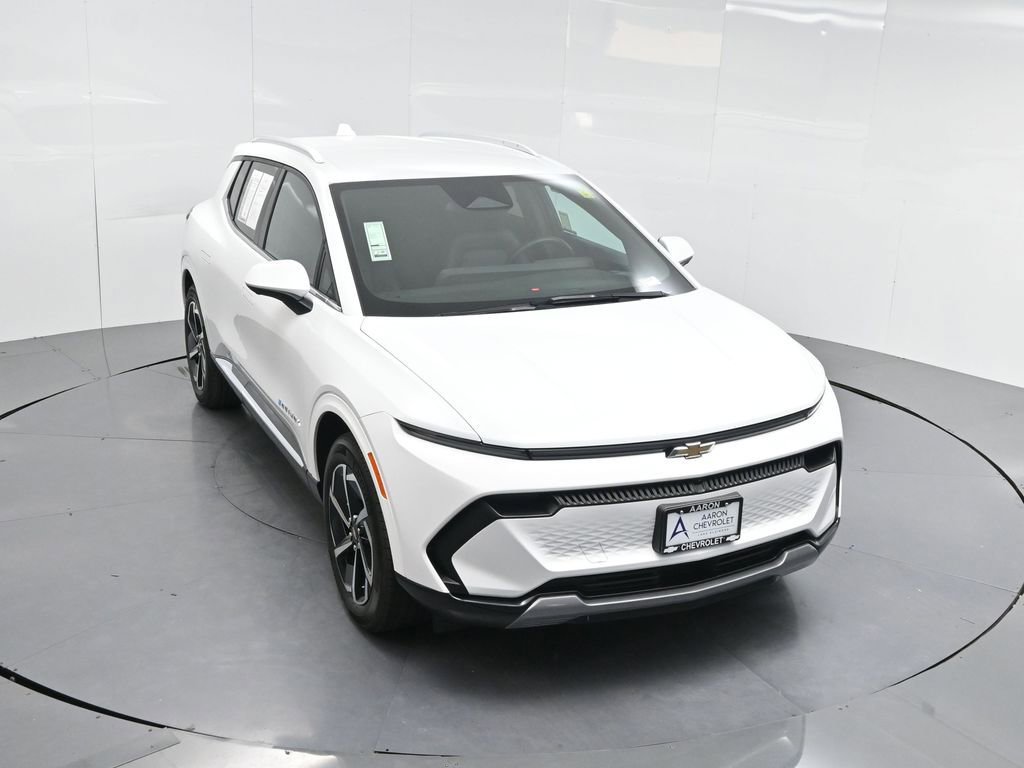 Used 2025 Chevrolet Equinox EV LT w/ Convenience Package image 49