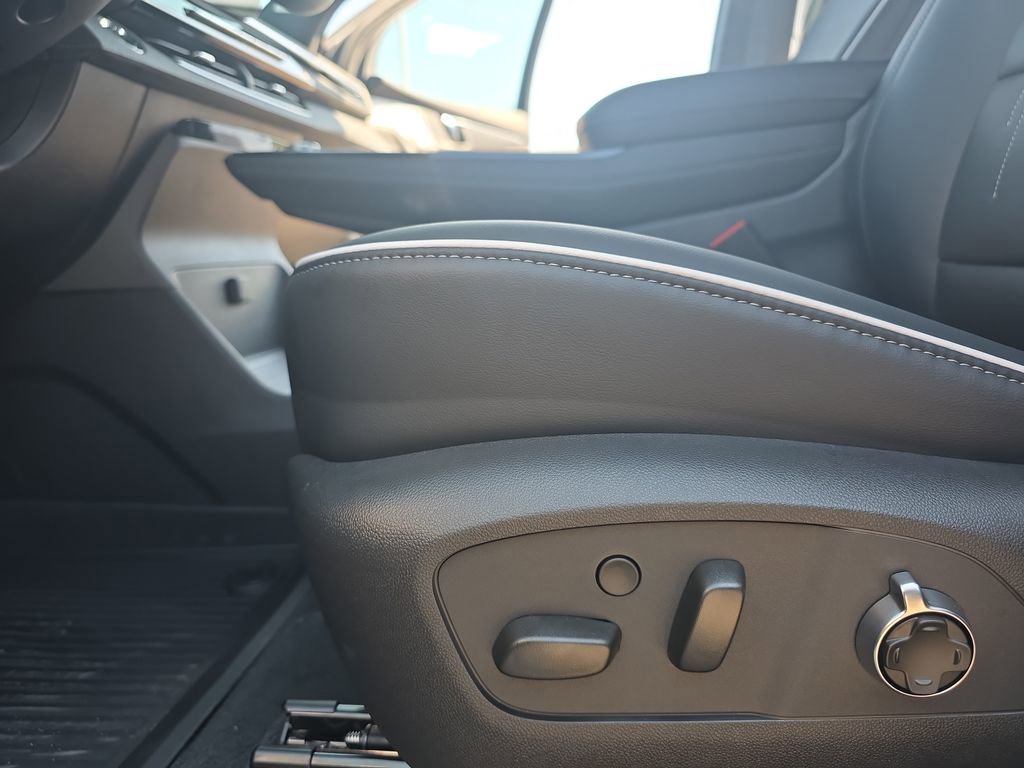 New 2026 Buick Enclave Avenir w/ Super Cruise Package image 30