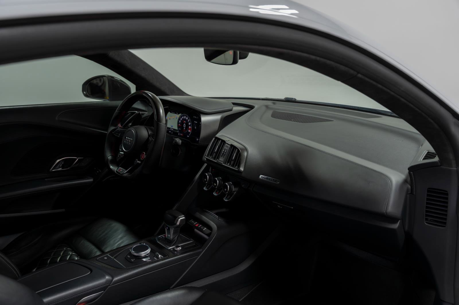 Used 2017 Audi R8 V10 plus w/ Full Leather Package image 80