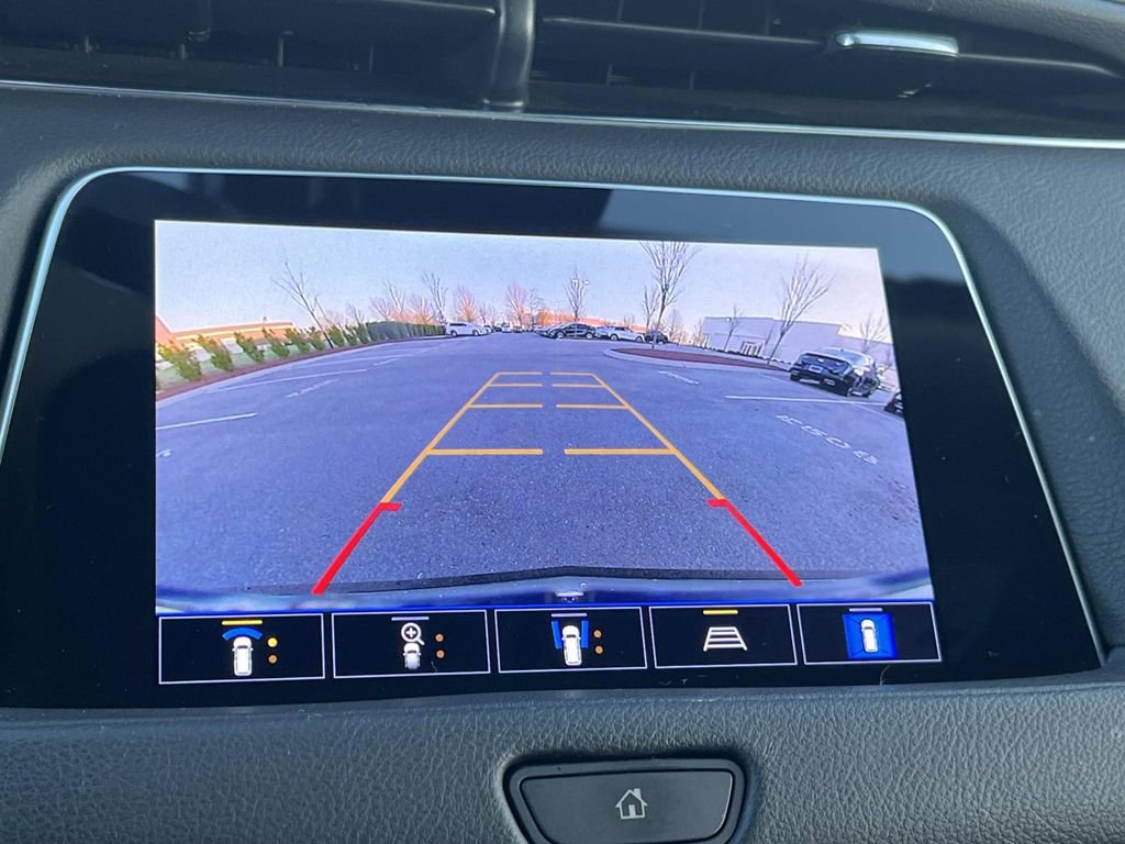 Certified 2023 Cadillac XT4 Premium Luxury w/ Enhanced Visibility Package image 38