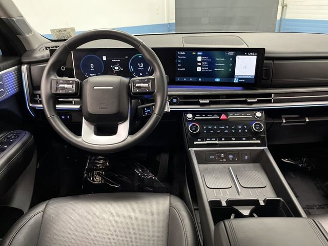 Used 2025 Hyundai Santa Fe Limited image 5