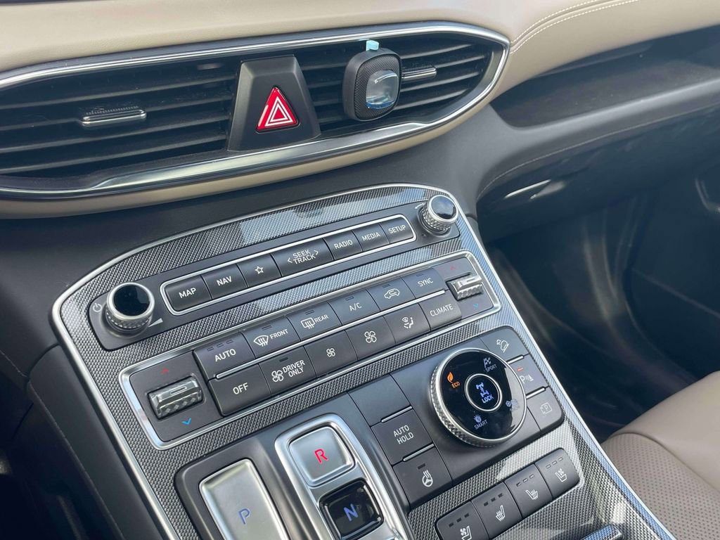 Used 2023 Hyundai Santa Fe Limited image 30