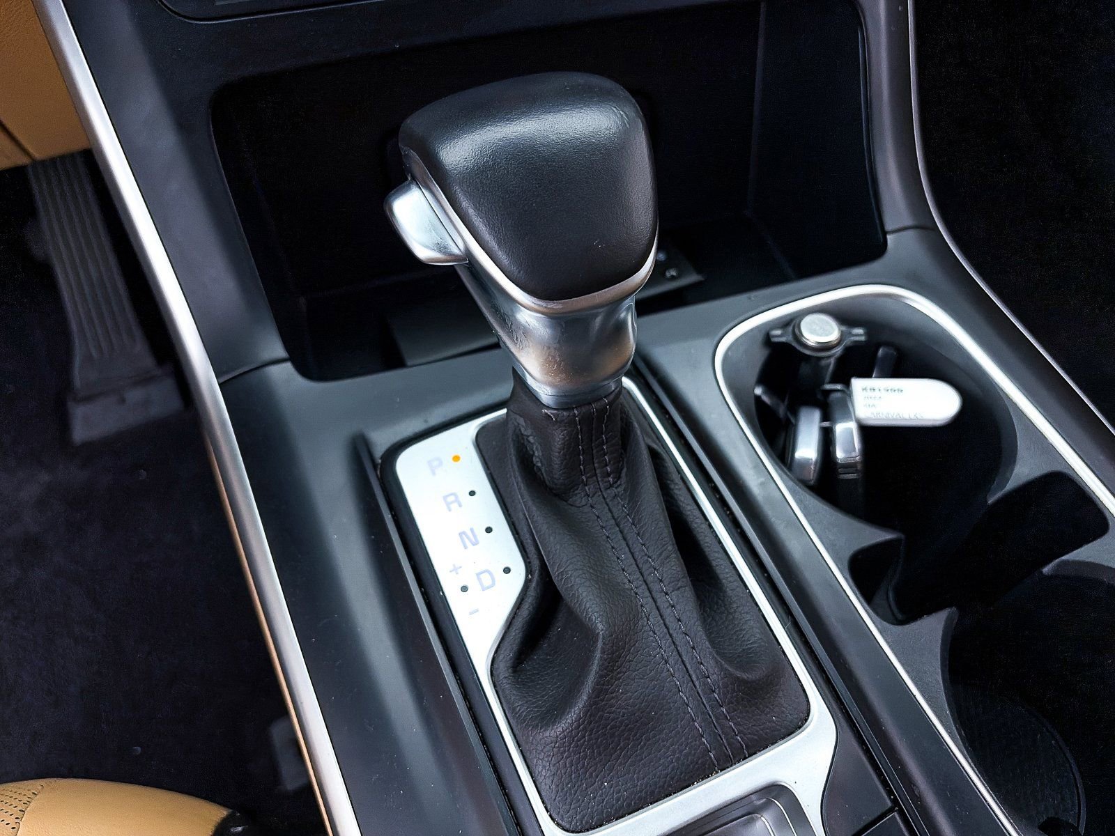 Used 2022 Kia Carnival LX image 23