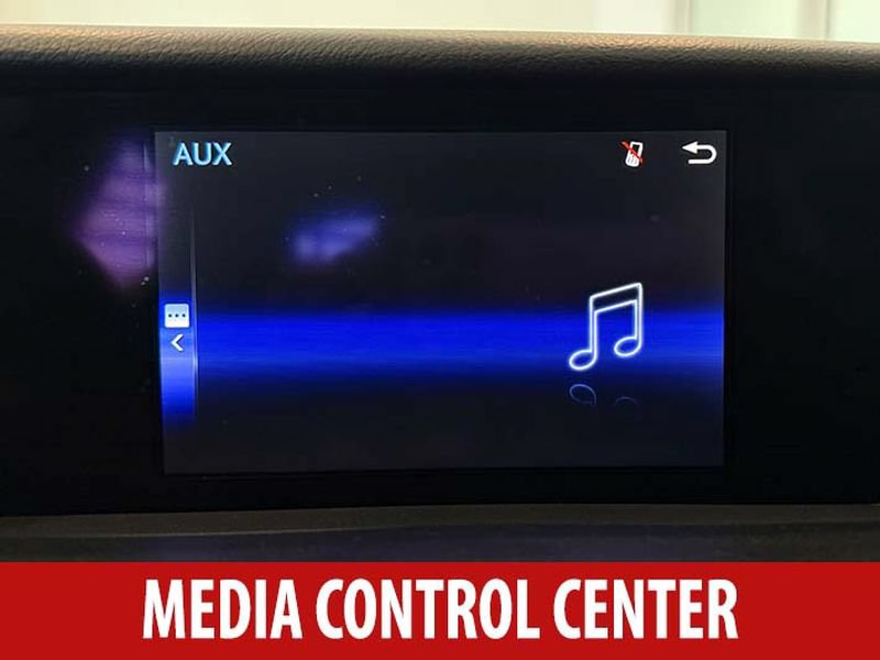 Used 2016 Lexus IS 200t w/ F Sport Package RWD image 11