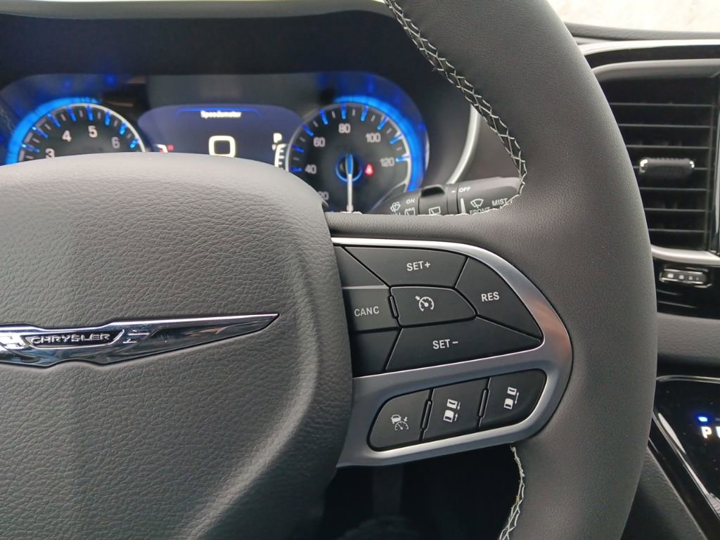 New 2026 Chrysler Voyager LX FWD image 20