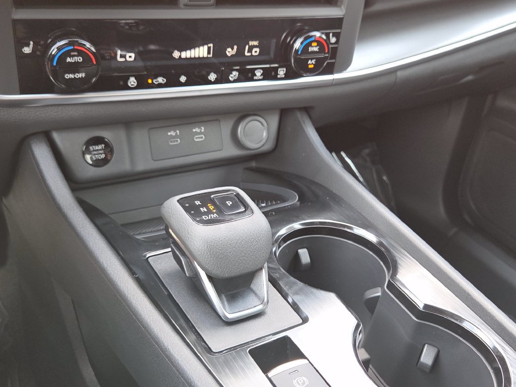 New 2026 Nissan Rogue Dark Armor AWD/4WD image 28