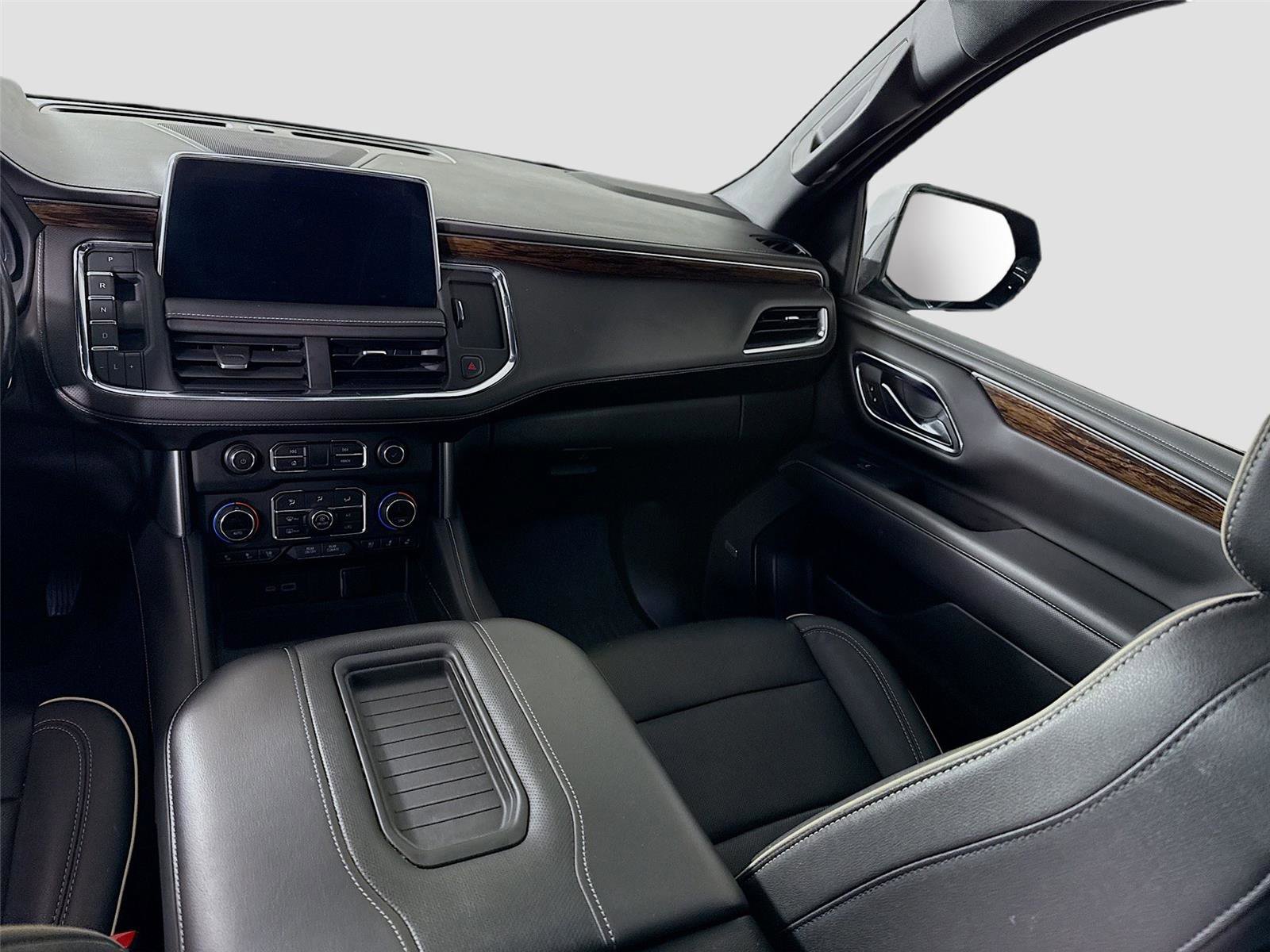 Used 2022 Chevrolet Suburban Premier image 18