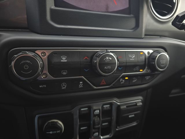 Used 2019 Jeep Wrangler Unlimited Sahara w/ Safety Group image 23