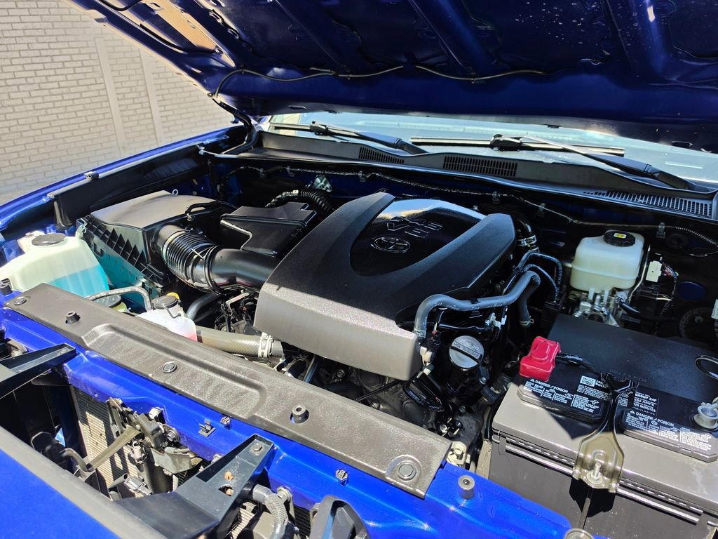 Used 2023 Toyota Tacoma TRD Off-Road w/ TRD Premium Off Road Package AWD/4WD image 22