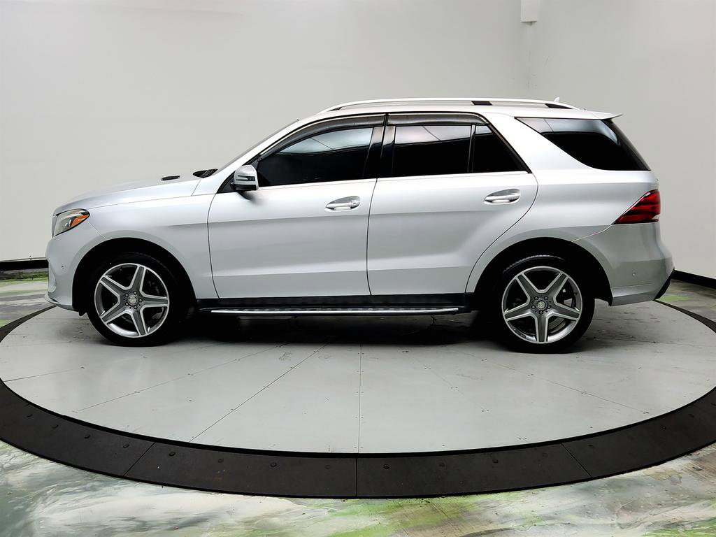Used 2016 Mercedes-Benz GLE 400 4MATIC w/ Driver Assistance Package image 8