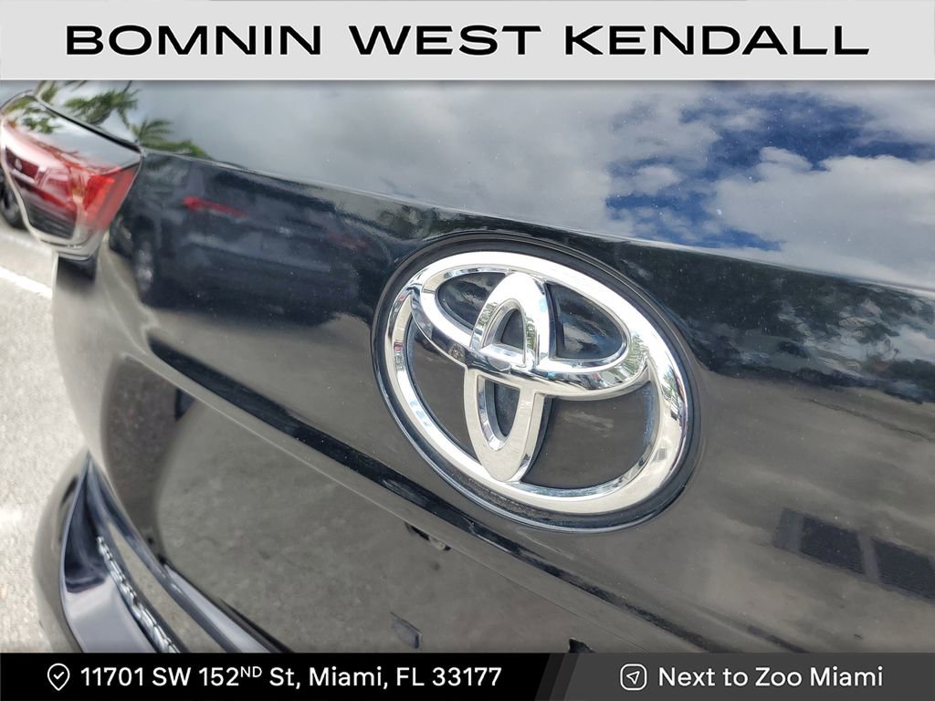 Used 2020 Toyota Highlander Limited image 11