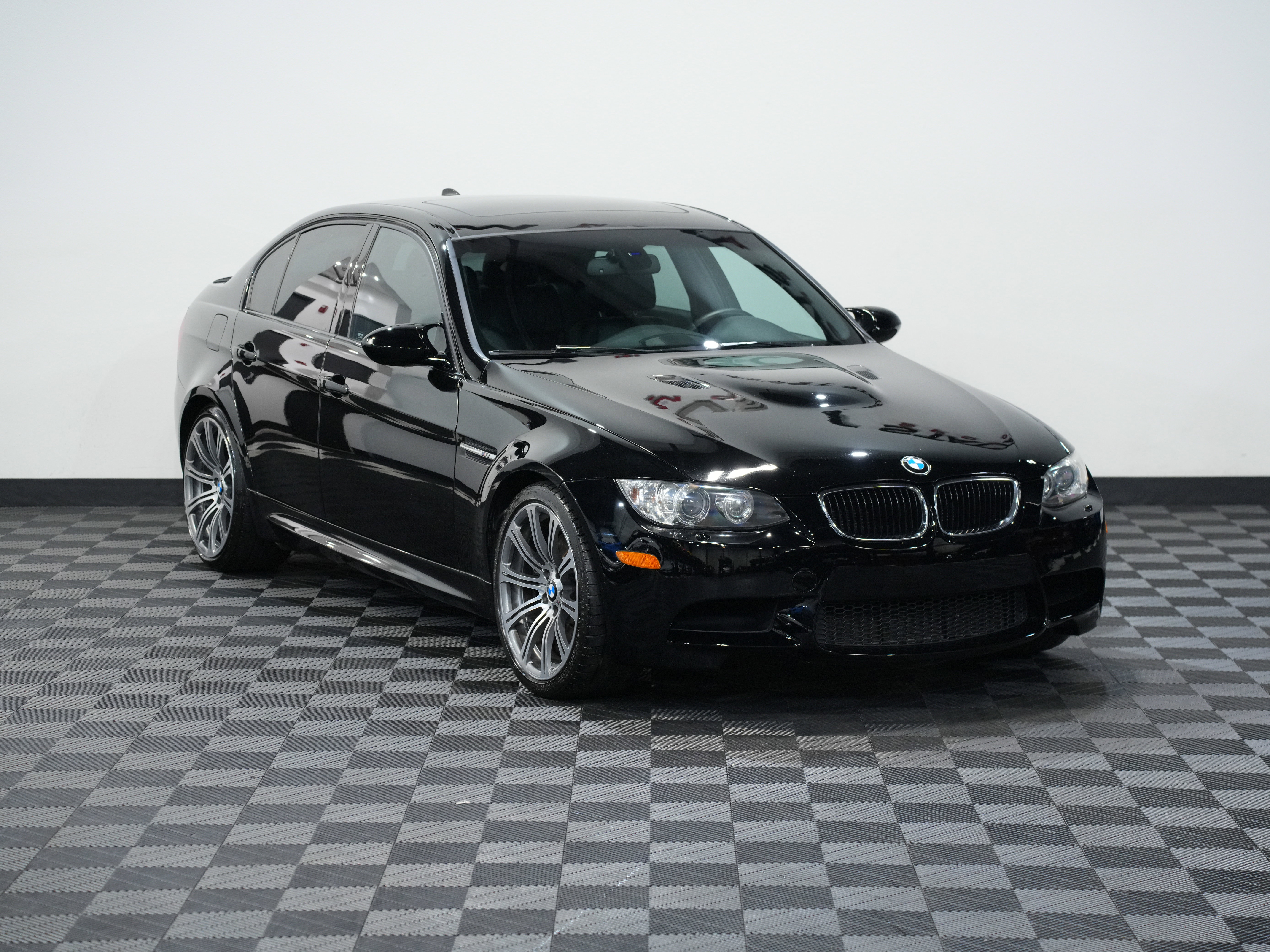 Used 2011 BMW M3 Sedan image 5