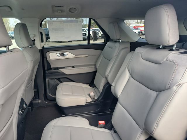 New 2026 Ford Explorer Active AWD/4WD image 27