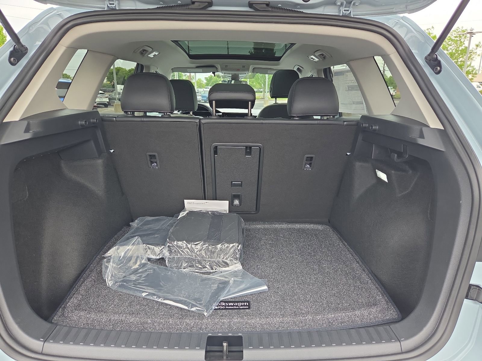 New 2026 Volkswagen Taos SE AWD/4WD image 24