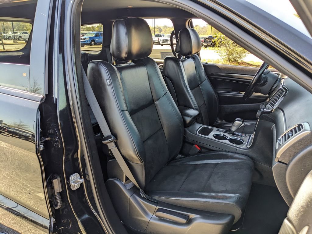 Used 2021 Jeep Grand Cherokee Laredo X image 45