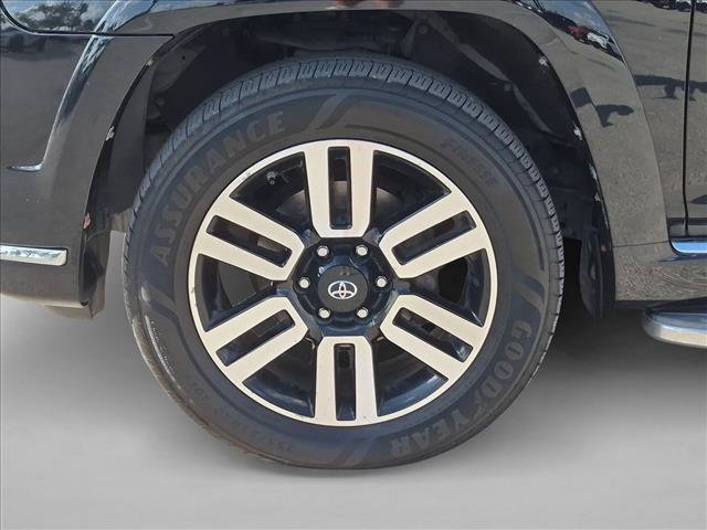 Used 2015 Toyota 4Runner Limited AWD/4WD image 25