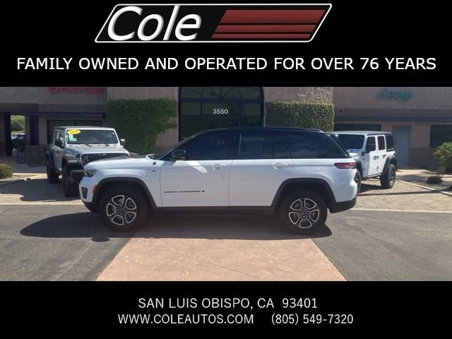 Used 2022 Jeep Grand Cherokee Trailhawk image 1