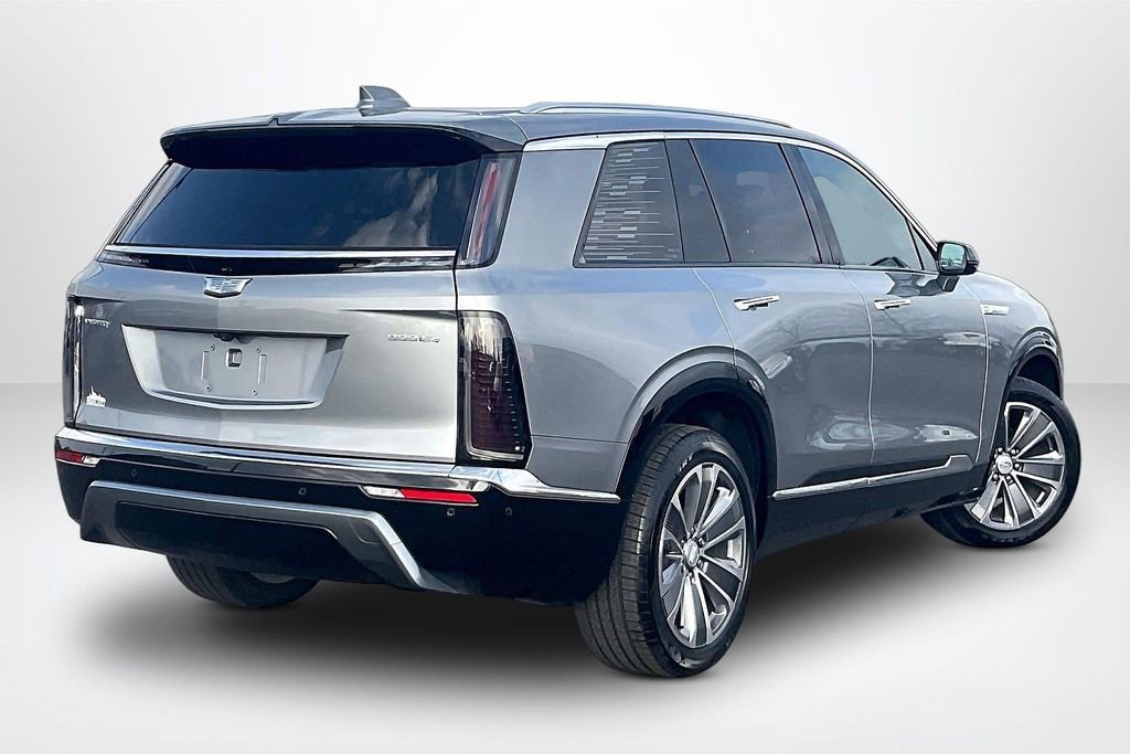 Used 2026 Cadillac Vistiq Luxury image 6