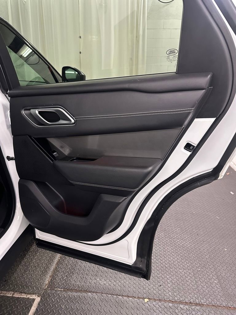 Used 2019 Land Rover Range Rover Velar S image 29