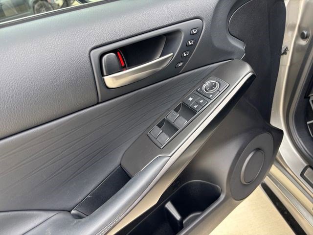 Used 2023 Lexus IS 350 F Sport w/ Navigation Package image 12