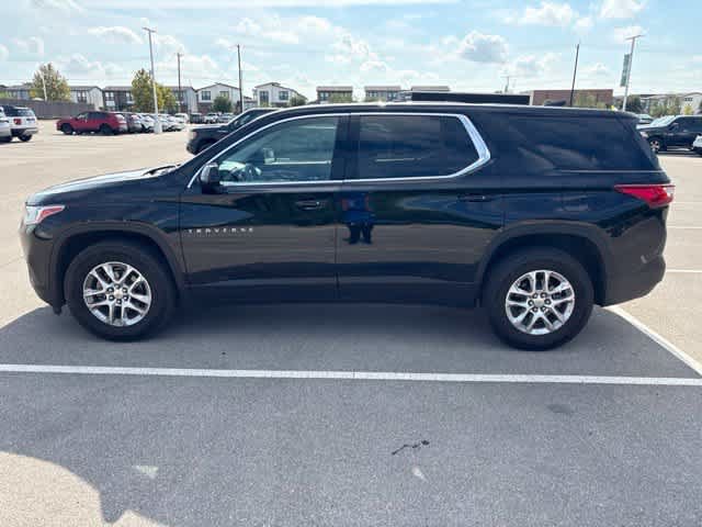 Used 2019 Chevrolet Traverse LS FWD image 2