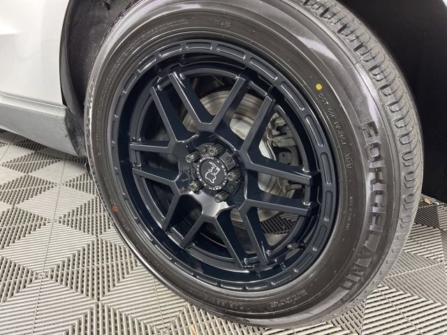 Used 2015 Ford Edge Titanium image 13