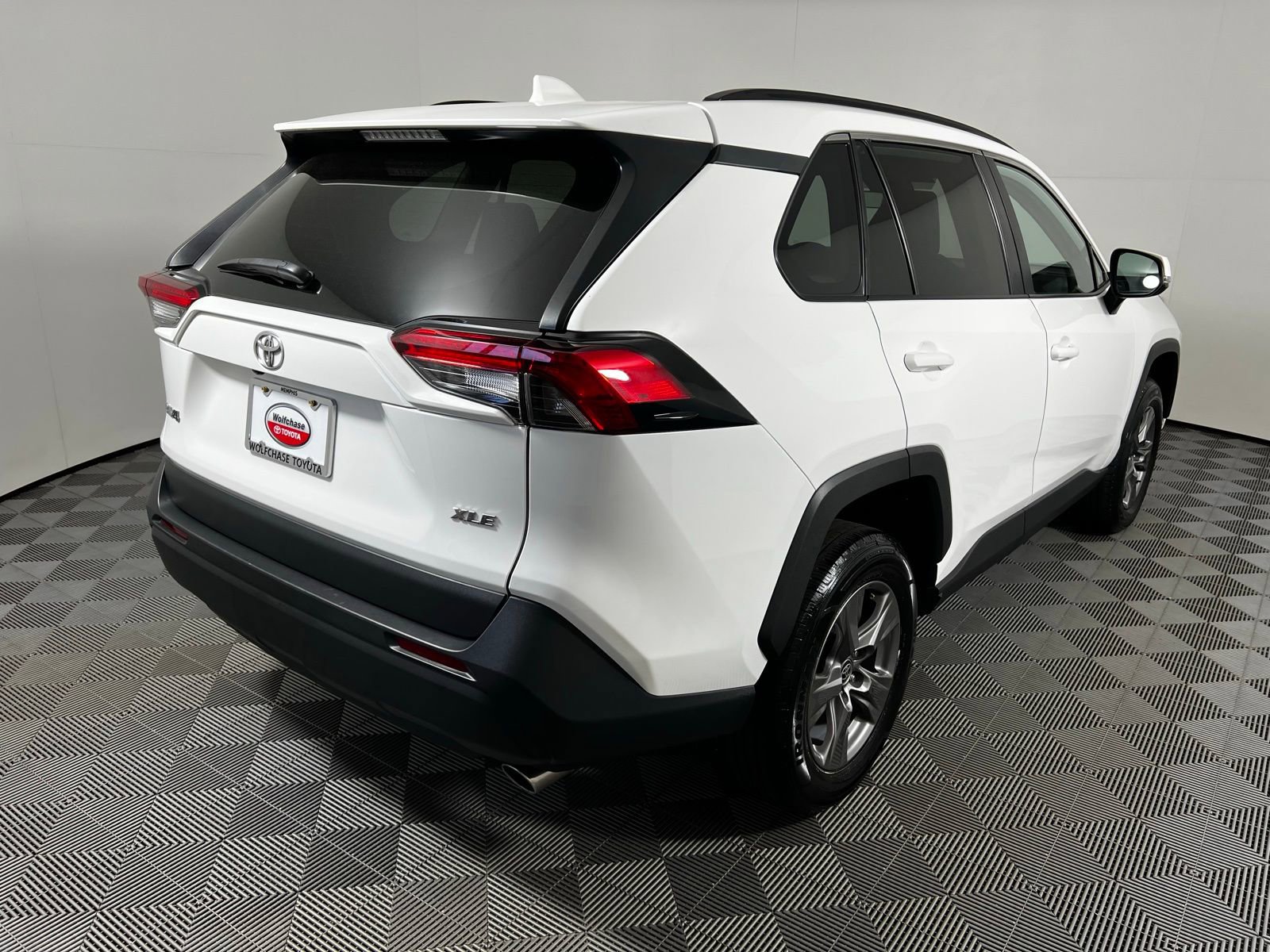Certified 2024 Toyota RAV4 XLE FWD image 5