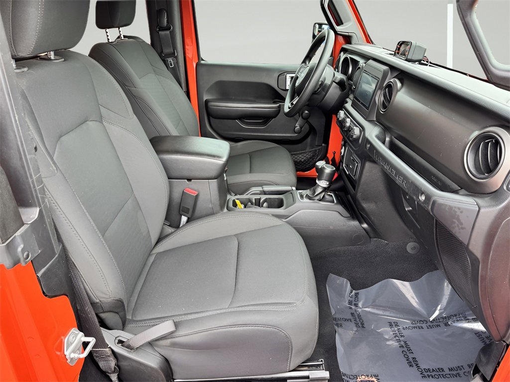 Used 2019 Jeep Wrangler Sport image 16
